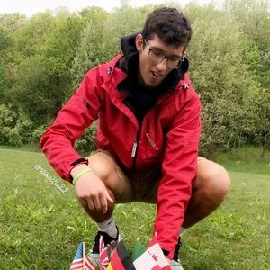 Meet your Posher, Derian